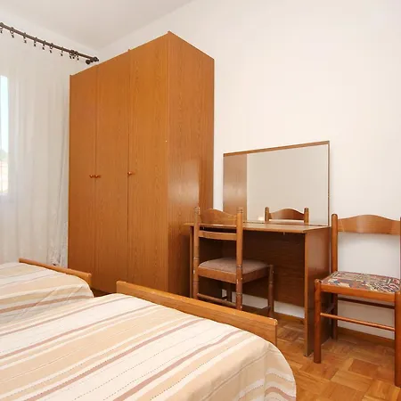 Brna 10057a Smokvica (Korcula)